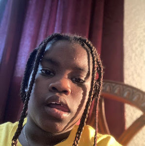 Meet your Posher, Melika